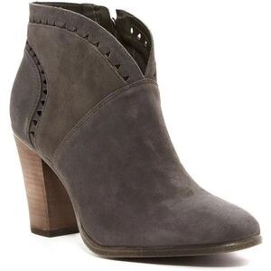 Vince Camuto Fritan Grey Nubuck Ankle Booties Sz 9